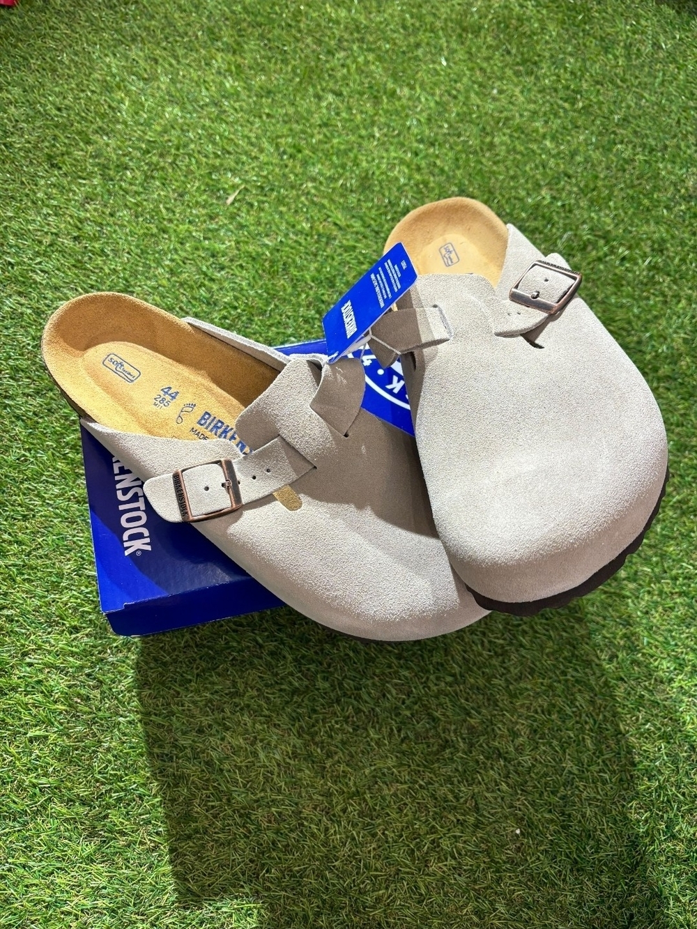 Birkenstock MENS Suede Slip-On Clogs in Taupe New In Box - Picture 13 of 13